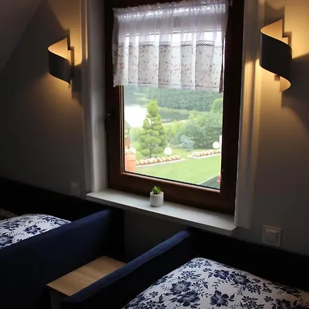 Domki Niesiolowice ロッジ Niesiołowice