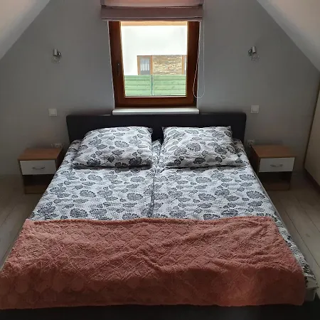 Domki Niesiolowice *