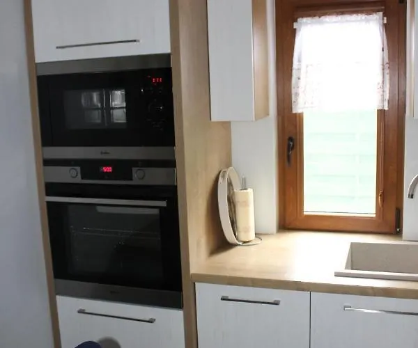 Lodge Domki Niesiolowice *